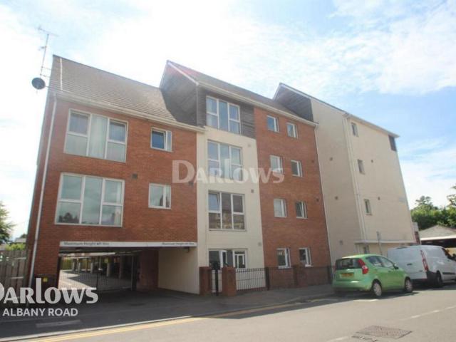Apartment for rent in Falcon Lodge, Wales
