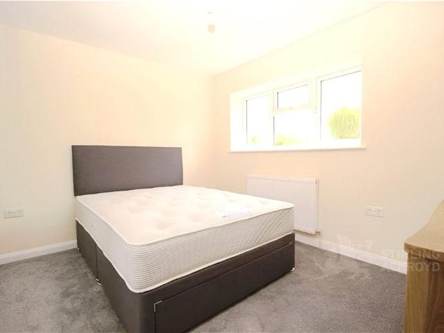 House for rent in Wood Street, Guildford