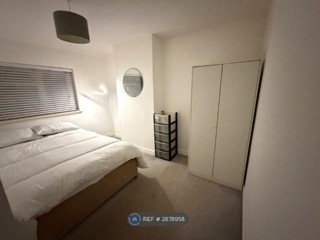 Room for rent in Watford Heath, North Watford