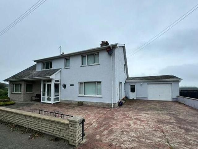 House for sale in Newcastle Emlyn, Wales