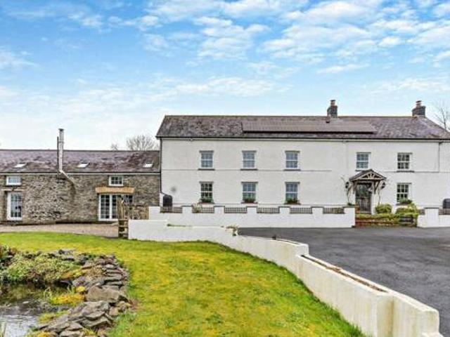 House for sale in Newcastle Emlyn, Wales