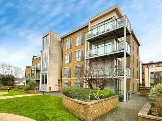 Apartment for rent in Hampton Wick, Isle Of Man