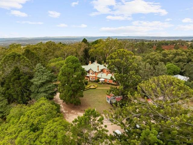 Cottage for sale in Inverell, New South Wales