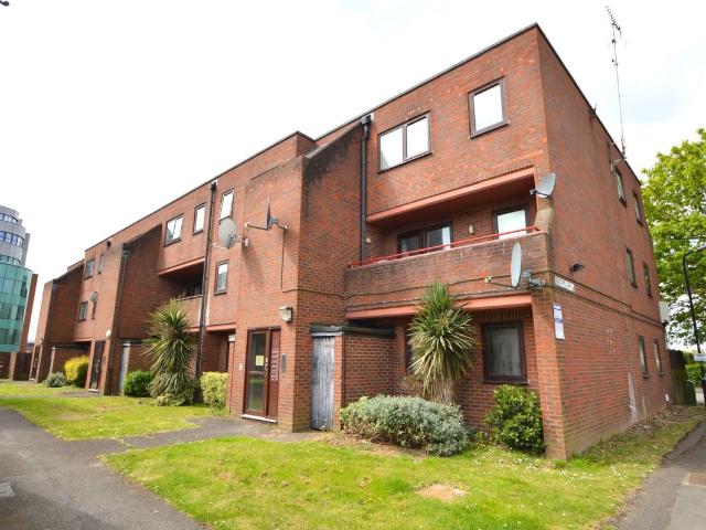 Apartment for rent in Slough