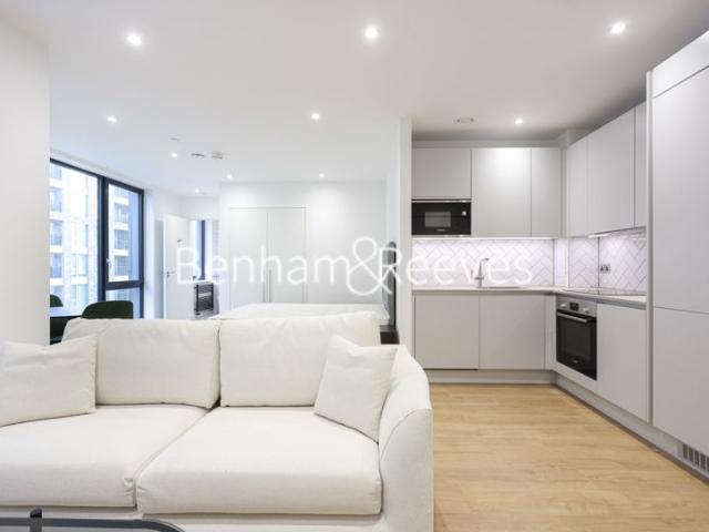 Studio for rent in Aberfeldy Village, Blackwall