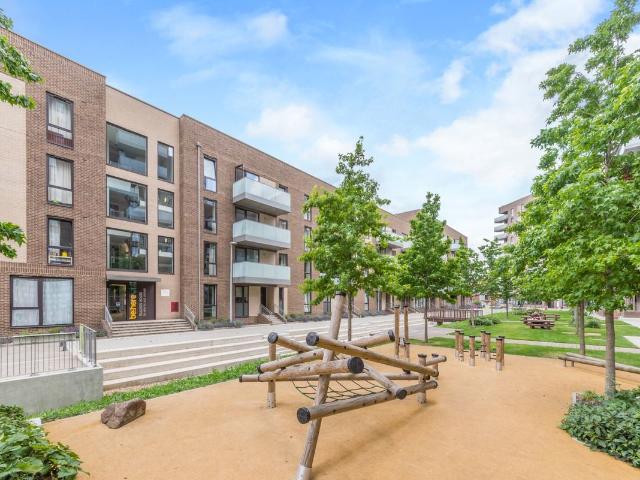 Apartment for rent in Aberfeldy Village, Blackwall