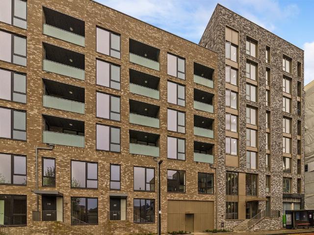 Apartment for rent in Aberfeldy Village, Blackwall
