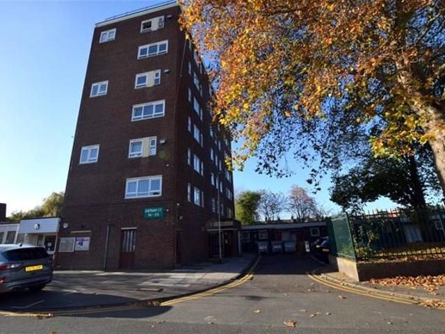 Apartment for rent in Thames View, Greater London