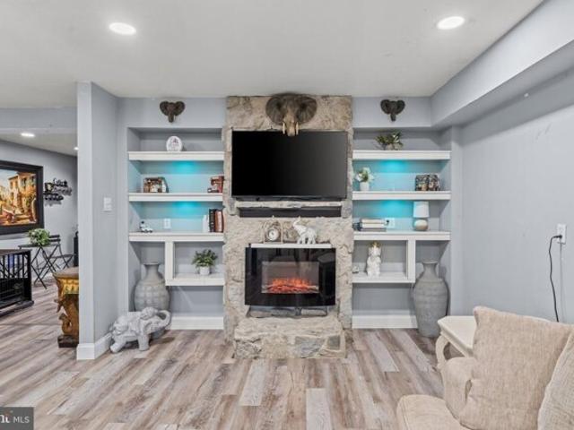 House for sale in Dorothy, New Jersey