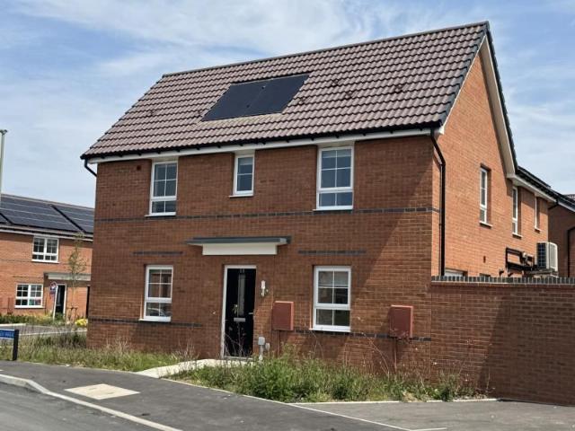House for rent in Sneedhams Green, Gloucester
