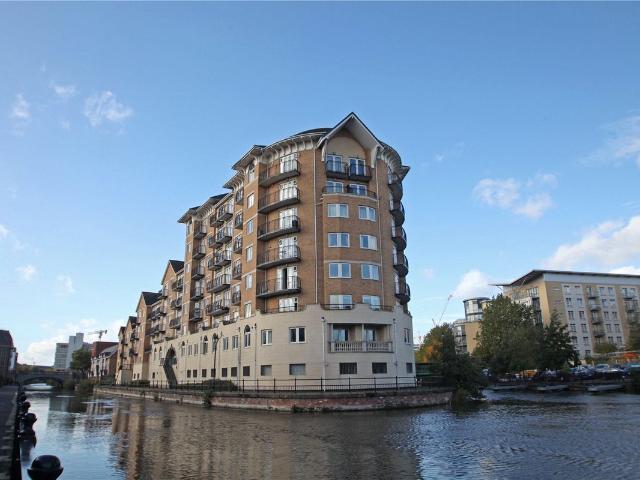 Apartment for rent in Newtown, Reading