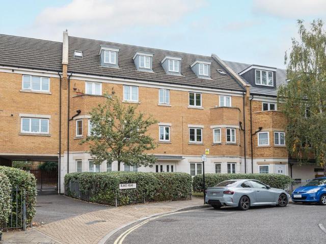 Apartment for rent in London Borough of Southwark, Greater London