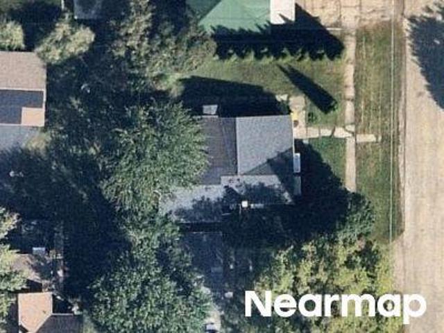 House for sale in Mchenry, Illinois