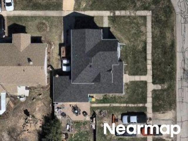 House for sale in Mchenry, Illinois