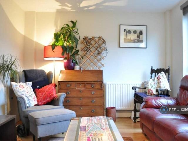 House for rent in Shacklewell, Greater London
