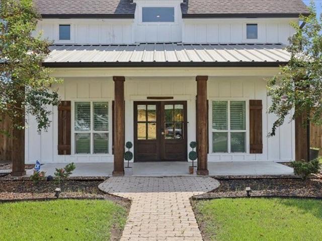House for sale in Bridge City, Texas