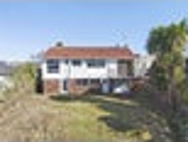 House for sale in Wairau Valley