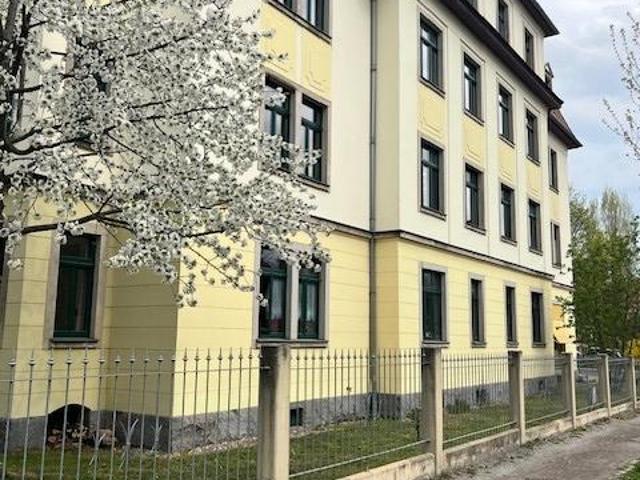Etagenwohnung mieten in Dresden, Neugruna
