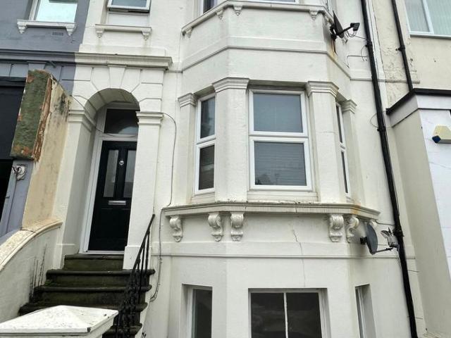 Apartment for rent in Aldrington