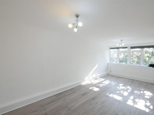 Apartment for rent in Greater London