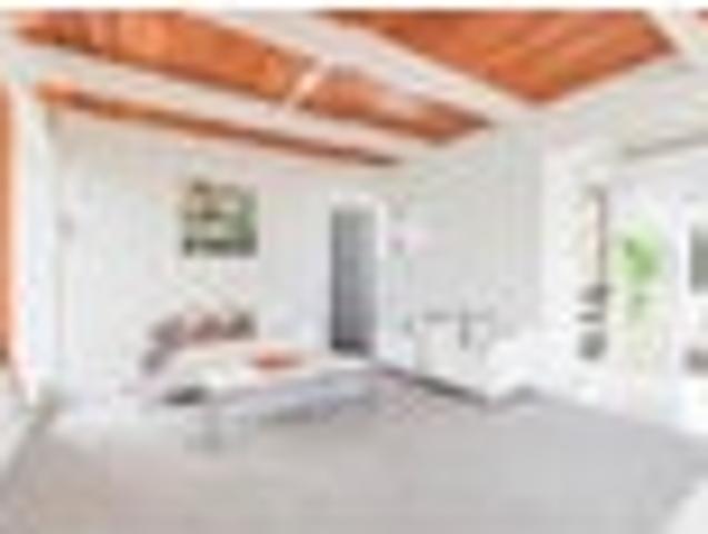 Apartment for sale in Half Moon Bay, Howick