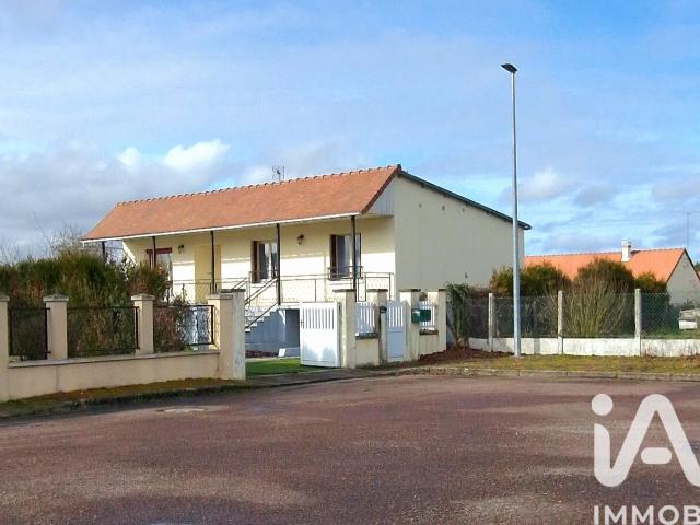 Maison vente à Auxerre, Bléneau