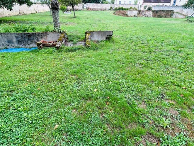 Terrain vente à Auxerre, Bléneau