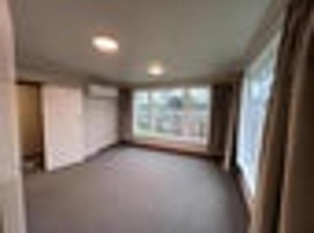 House for rent in Islington, Blenheim
