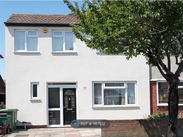 House for rent in Falconwood, Greater London