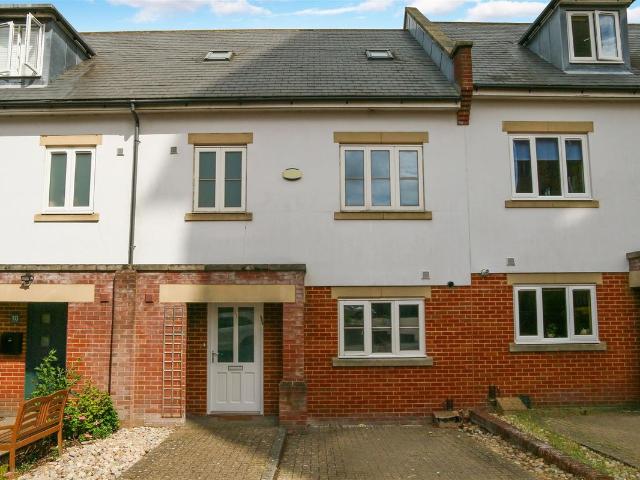 House for rent in Shenley, Hertfordshire