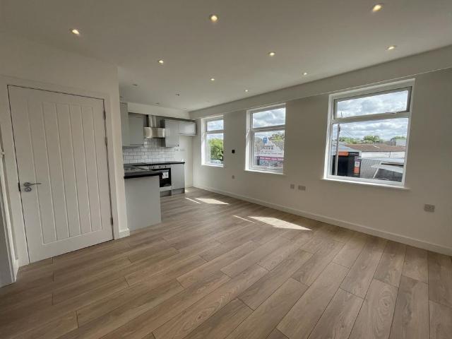 Apartment for rent in Lane, Greater London