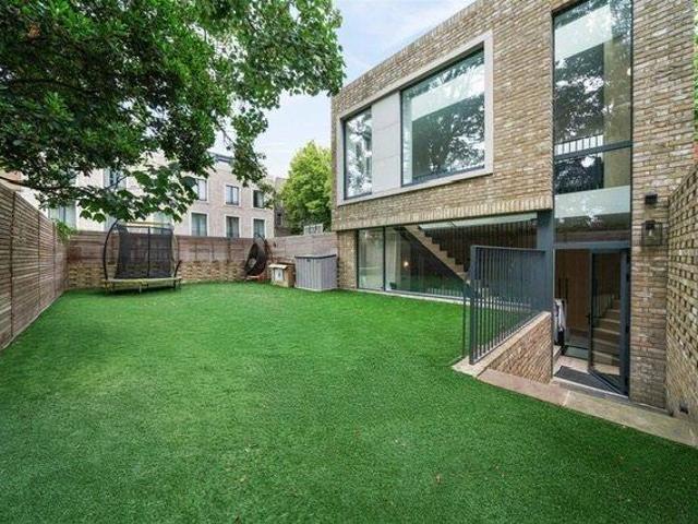 House for rent in St. John's Wood, Greater London