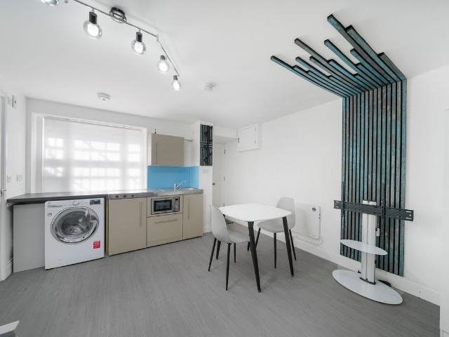 Studio for rent in St. John's Wood, Greater London
