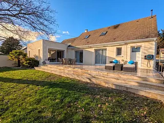 Maison vente à Loches, Bléré