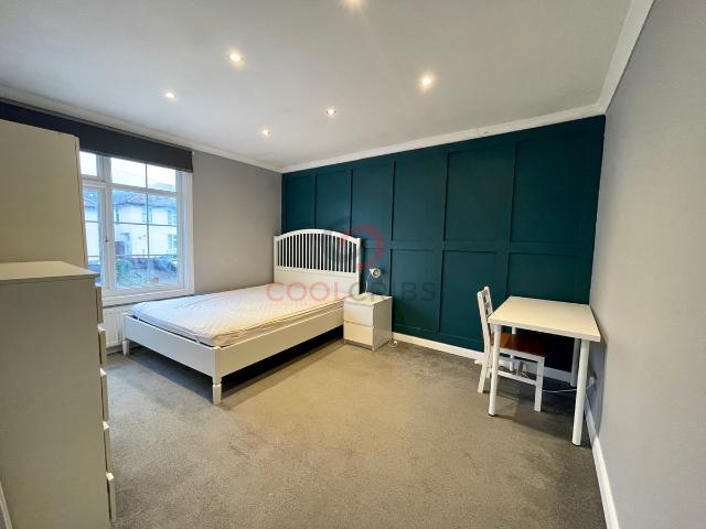 House for rent in Colindale, Greater London