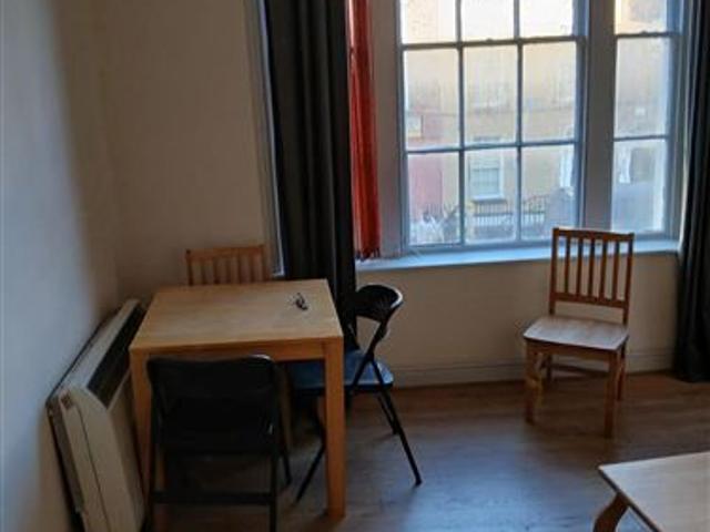 Apartment to rent in Bluebell, North Tipperary