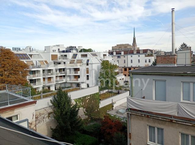 Dachgeschosswohnung kaufen in Wien