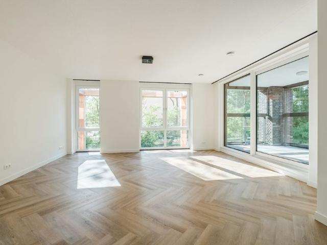 Appartement te huur in Middelwatering, Capelle Aan Den Ijssel