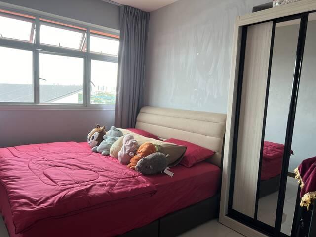 Room for rent in Hillview, Singapore