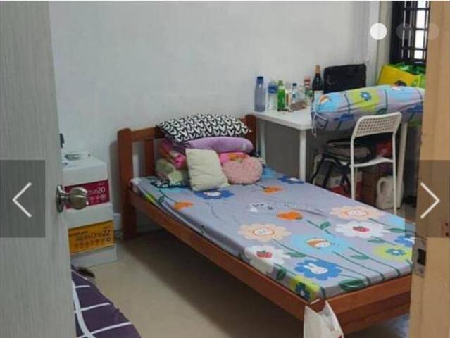 Room for rent in Telok Blangah