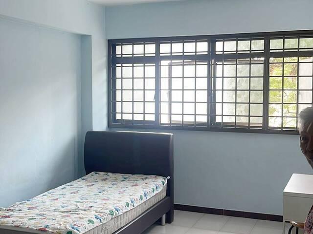 Room for rent in Lentor, Singapore