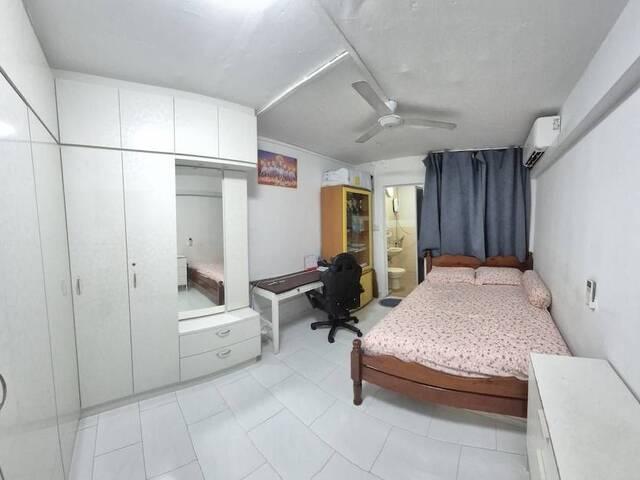 Room for rent