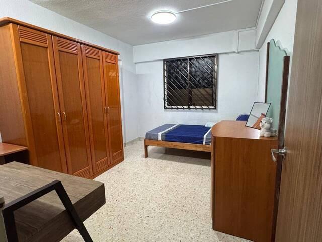 Room for rent in Ulu Pandan, 23 North West