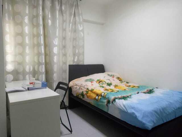 Room for rent in Ulu Pandan, 23 North West