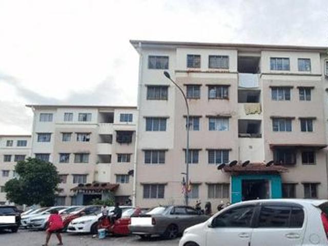 Flat for sale in Seksyen U20, Shah Alam