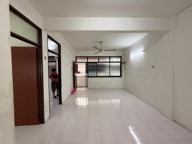 Apartment for sale in Mukim 13, Georgetown