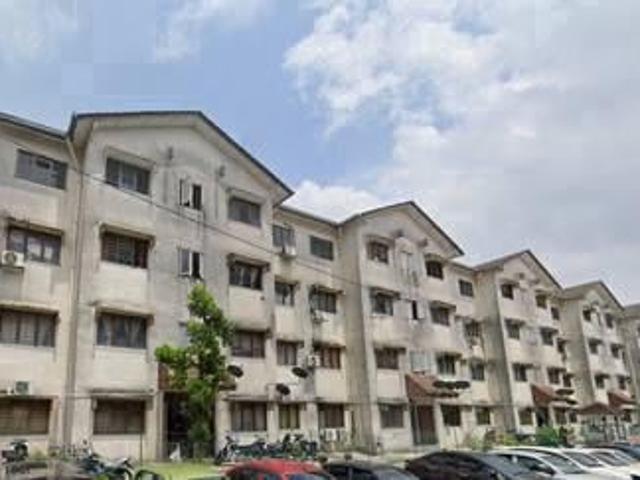 Flat for sale in Petaling, Alam Impian