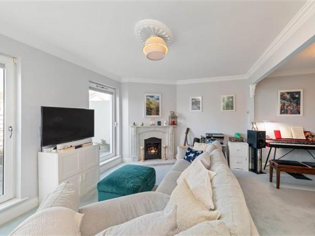 Apartment for sale in Dun Laoghaire, North Tipperary