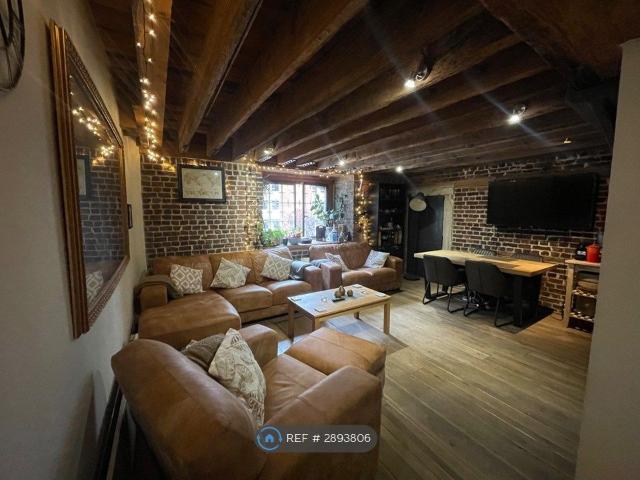 Apartment for rent in Canary Wharf, Greater London