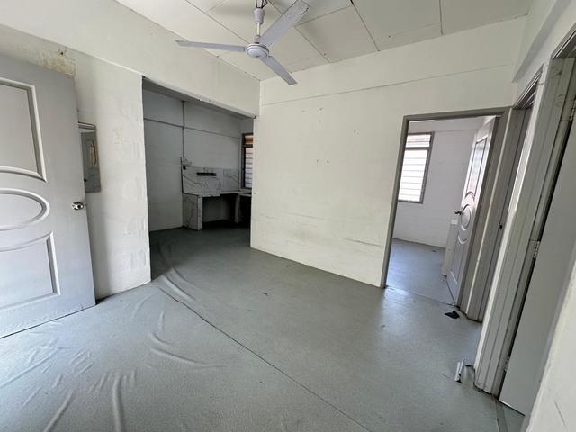 Flat for sale in Wellesley, Penang